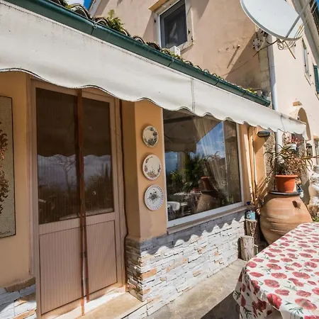 Iokasti House Ipsos Corfu Σπίτι διακοπών Ágios Márkos